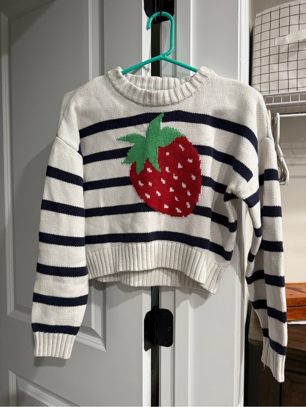 Freshman 1996 Sweater Juniors Small White Striped Strawberry Cropped Pullover